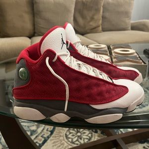 Jordan retro 13 red flint